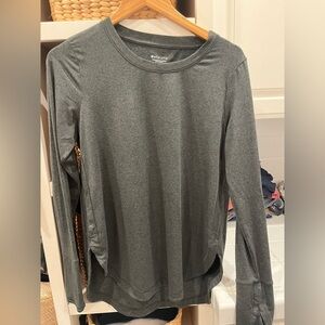 Athleta Women’s athletics shirt‎ size M